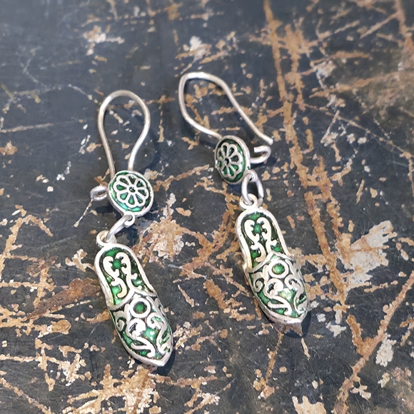 Vintage Green and Silver Earrings - Picture 3 of 9